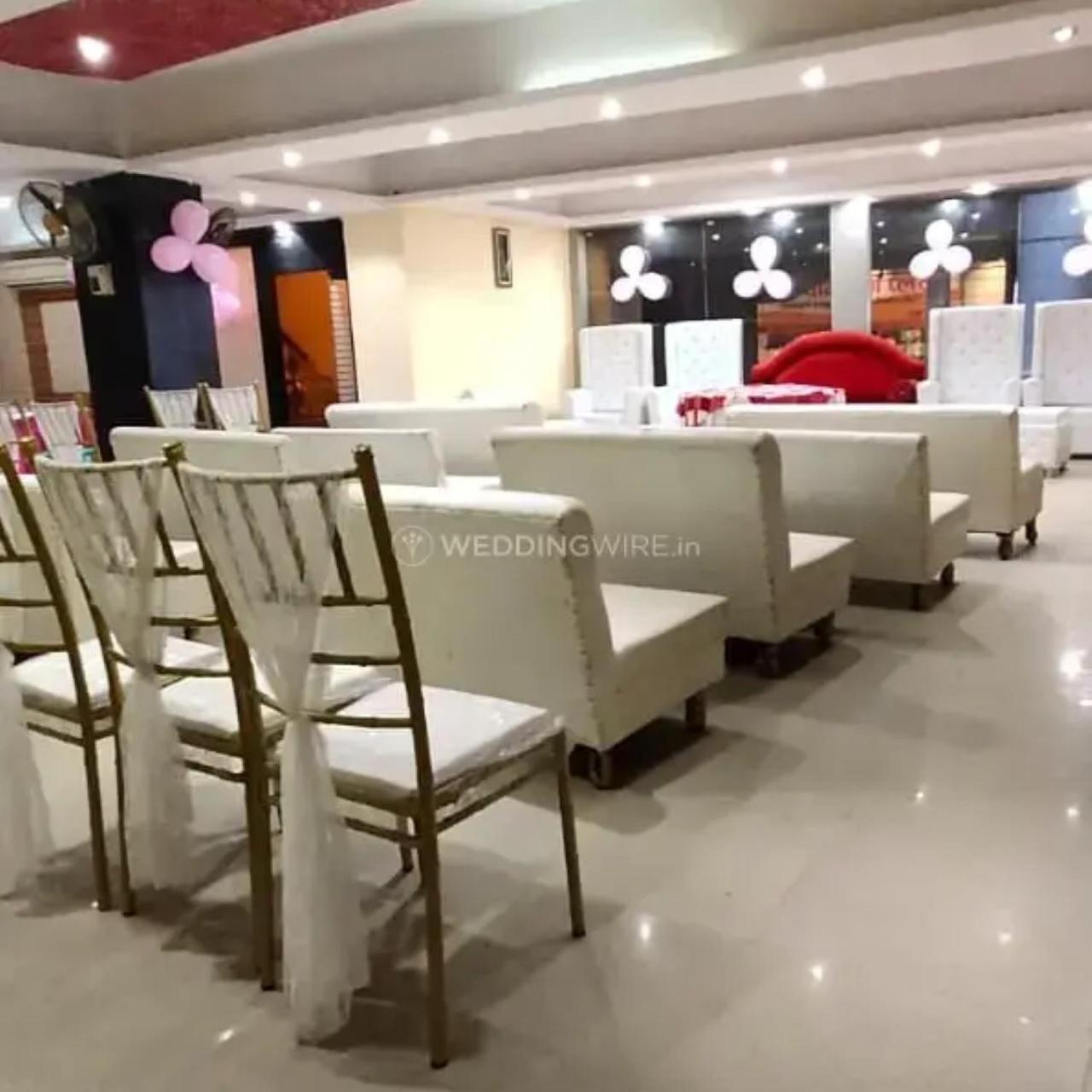 New Kumar & Banquet Hotel 3*
