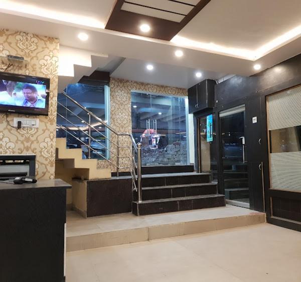 Hotel New Kumar & Banquet Lucknow